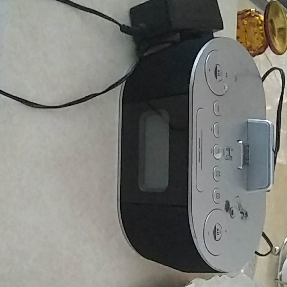 Radio and aux player